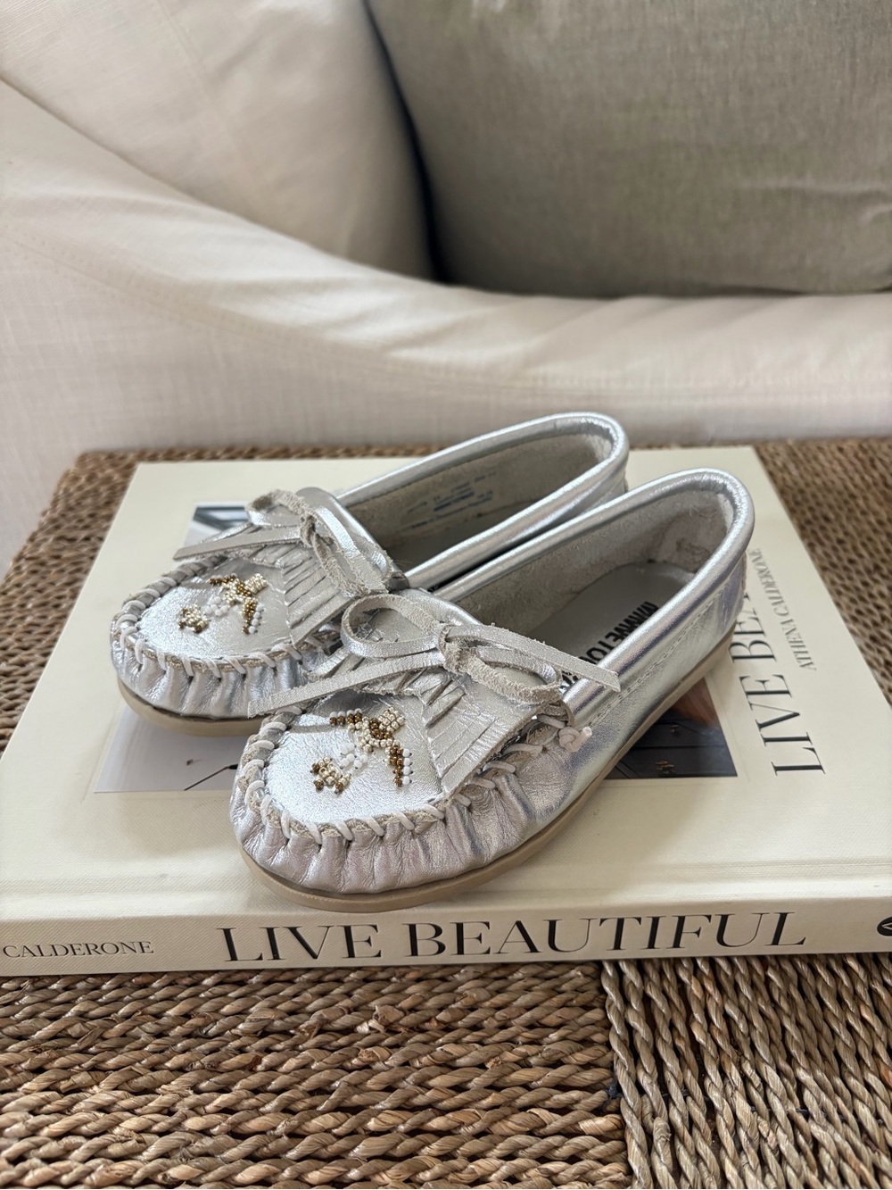 Minnetonka Metallic Silver Leather Moccasins Size 11